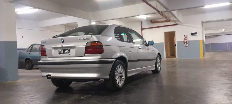 BMW 323 2001 - Imagen 7
